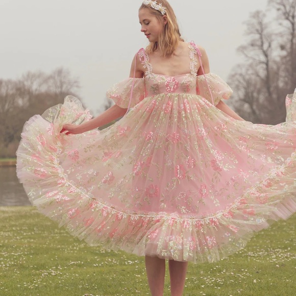 Fairy Tong dress - Picture 10 of 12